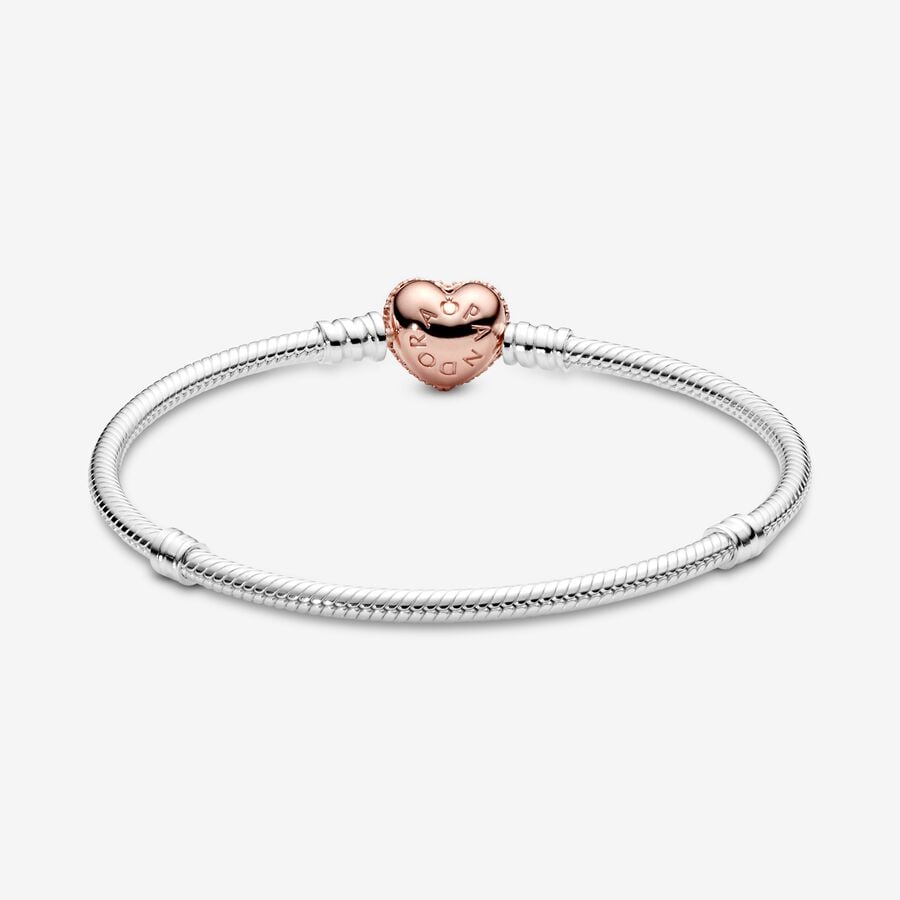 Bracelet à chaîne serpentine avec fermoir en forme de cœur en pavé Pandora Moments