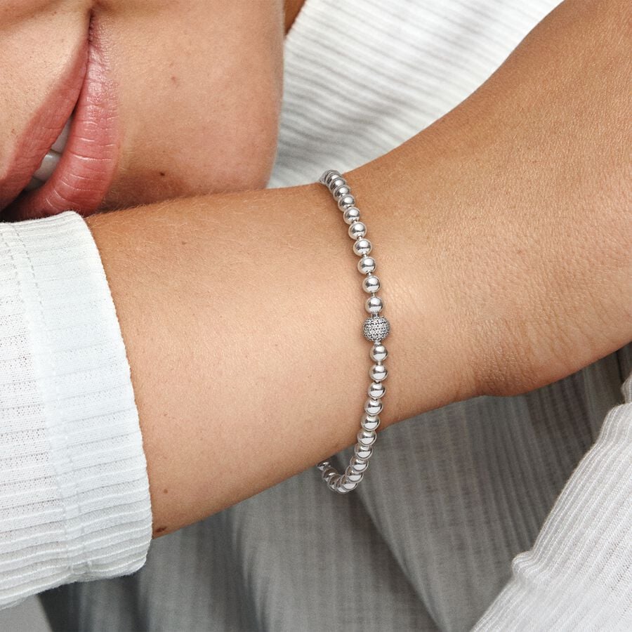 Bracelet avec perles et pavé