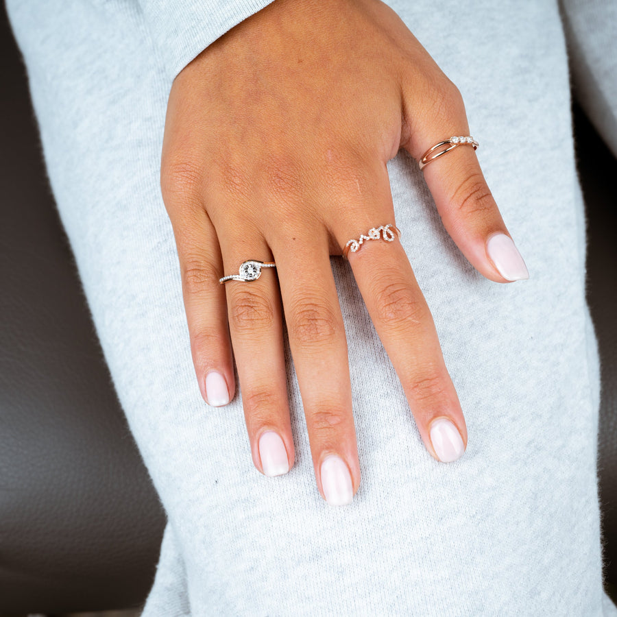 Three Stone Solitaire Fashion Ring