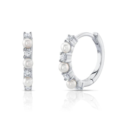 BOUCLE D'OREILLE HUGGIE EN DIAMANTS ET PERLES DE CULTURE 0.14CT 14KR